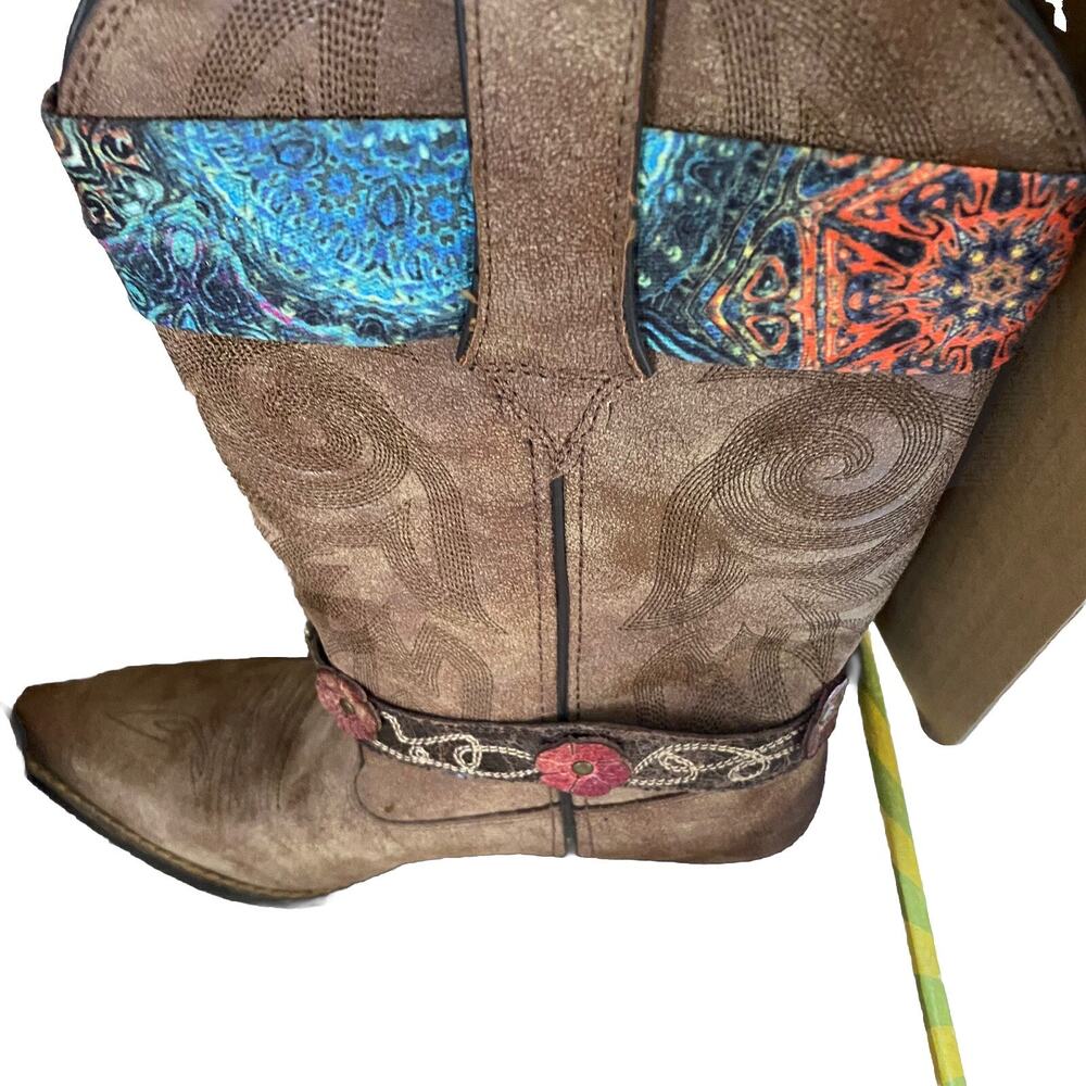 Durango Tan Heeled Boots with Colorful Patterns - Picture 6 of 16